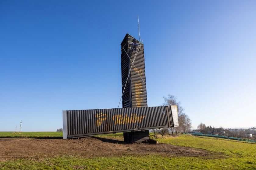 VýhledNa: originální vyhlídka z lodních kontejnerů v Lánech u Litomyšle