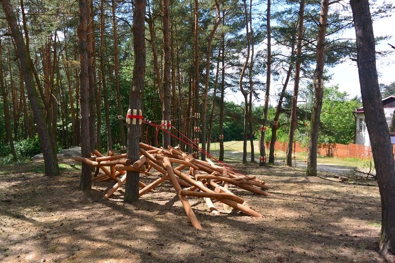 U hvězdárny v Třebíči je nové lanové hřiště pro děti