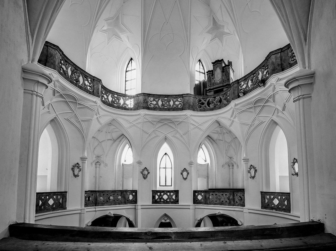 Výstava fotografií kostela Jana Nepomuckého na Zelené hoře 