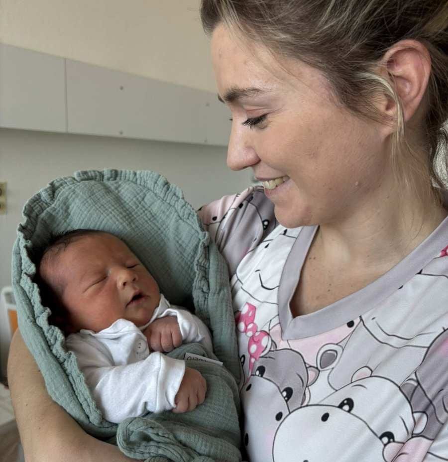 Jihlavská porodnice posiluje péči: fyzioterapie pomáhá novorozencům i rodičům