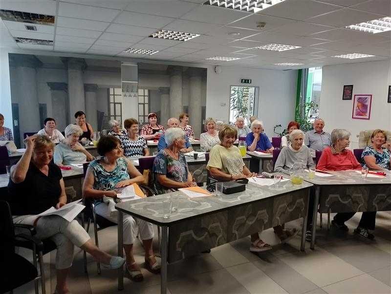 „Kurzy pro každého: Historie, umění i digitální dovednosti dostupné všem“