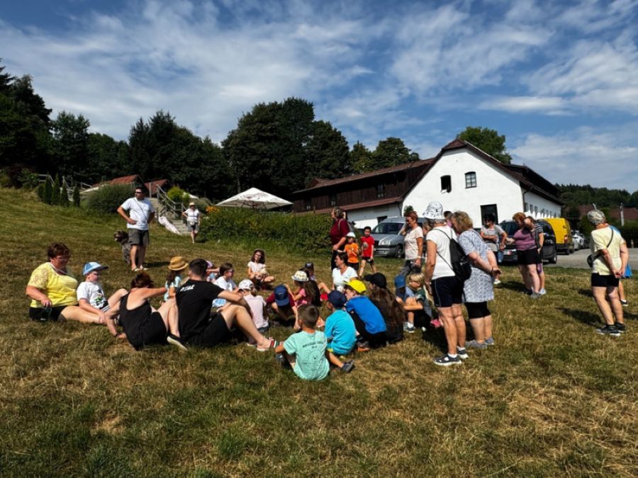 Senioři a vnoučata strávili pět dní na táboře v Daňkovicích. Tématem byl Madagaskar