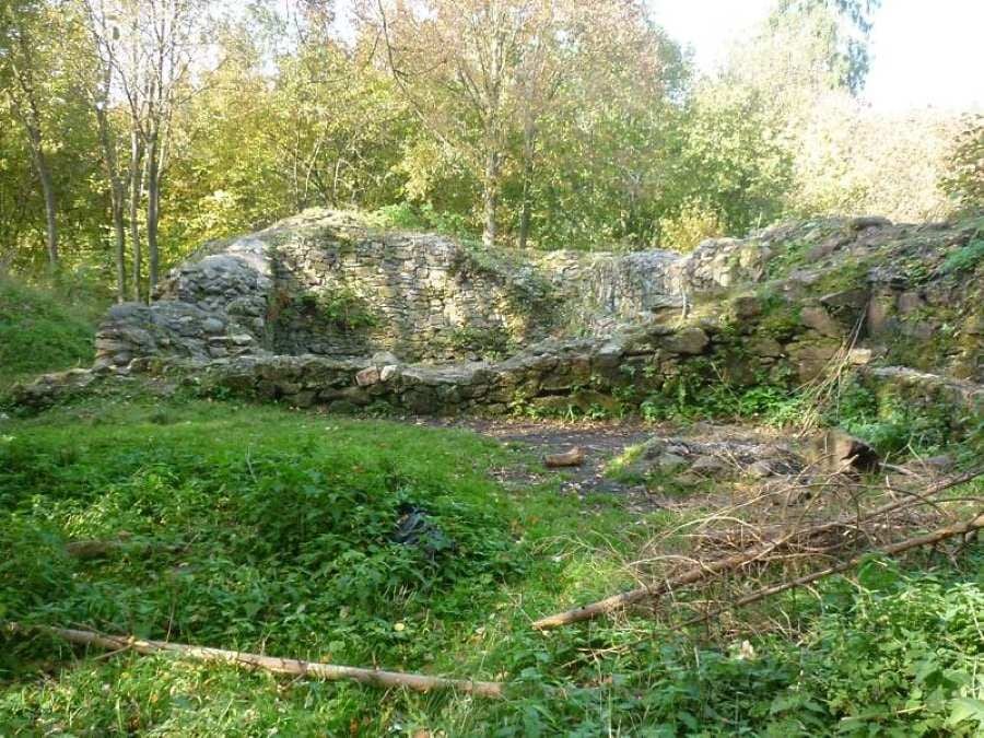 Zříceninu hradu Ronovec čeká záchrana: Havlíčkův Brod investuje milion do její konzervace