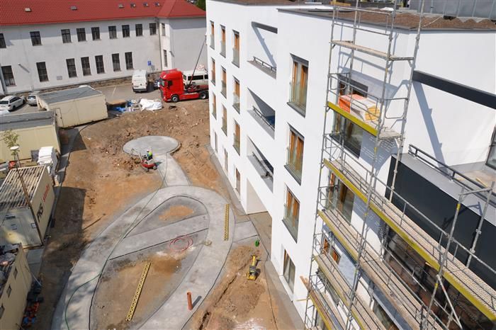 Stavba krajského domova pro seniory v Havlíčkově Brodě finišuje. Po novém roce se zabydlí i noví klienti