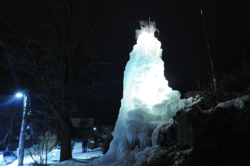 obrázek: Hybrálec u Jihlavy má díky dlouhotrvajícím mrazům ledovou atrakci