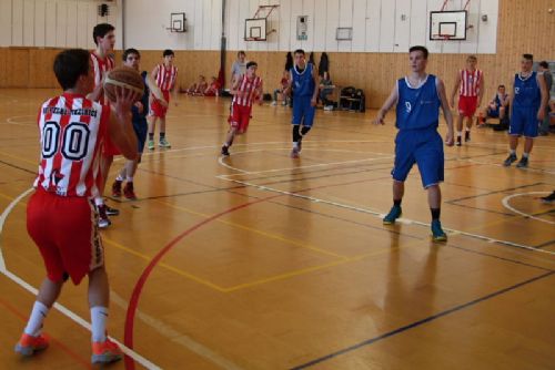 Obrázek - Basketbaloví junioři Velkého Meziříčí o prvenství v oblastním přeboru