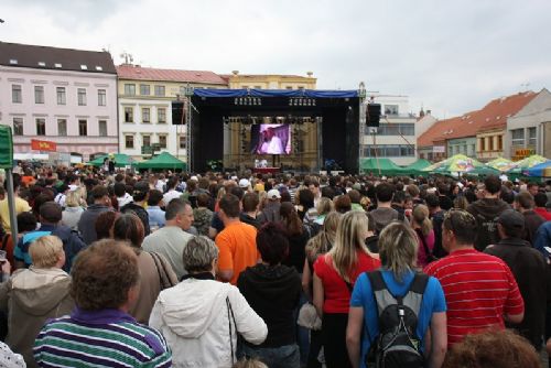 Obrázek - Milovníky piva neodradil v Třebíči ani déšť
