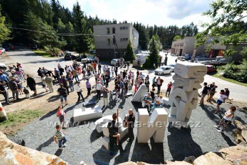 Obrázek - Monument Nomen Omen mezi Lipnicí a Dolním Městem