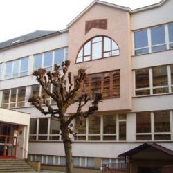 Přežila Osvětim, podělí se o zkušenosti se studenty brodského gymnázia