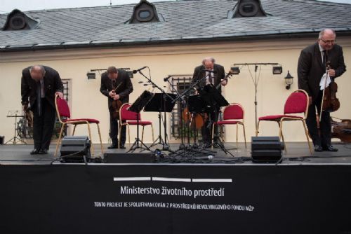 Obrázek - Slunohraní zakončil v Novém Městě na Moravě smyčcový koncert