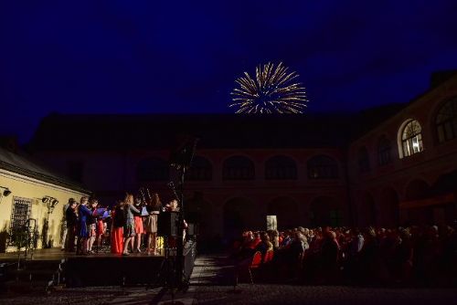 Obrázek - Slunohraní zakončil v Novém Městě na Moravě smyčcový koncert