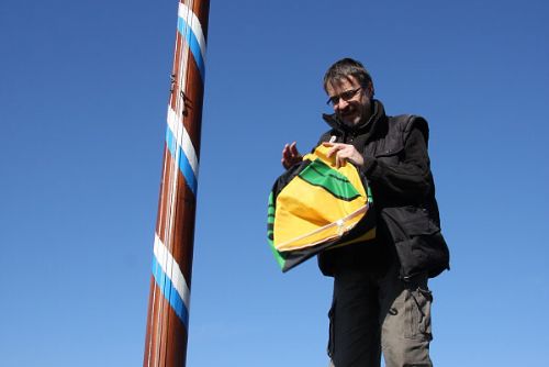 Obrázek - Vlajka Čeňka z Vartemberka plápolá nad hradem