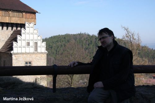 Obrázek - Vlajka Čeňka z Vartemberka plápolá nad hradem