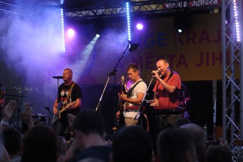 Obrázek - Vysočina fest odstartoval koncert Mňága a Žďorp