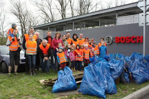 Obrázek - Zaměstnanci jihlavské firmy Bosch se zapojili do akce Čistá Vysočina