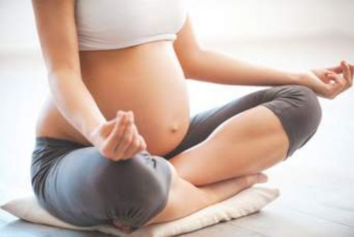 Foto: Proč cvičit jógu v těhotenství