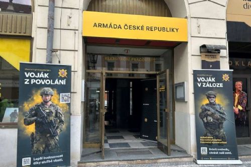 obrázek:Armáda rozšiřuje nábor, zájemci se hlásí i virtuálně