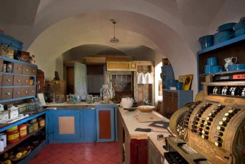 obrázek:Dobový koloniál i řemeslné dílny oživují historii na zámku ve Světlé nad Sázavou