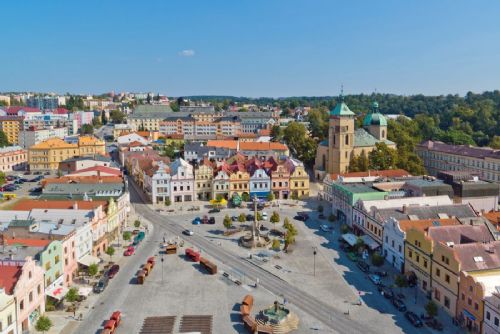 obrázek:Havlíčkův Brod vozí školáky speciálním autobusem. Poznávají město i jeho historii