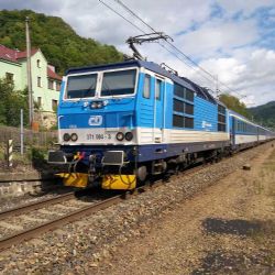 Úplná uzavírka mostů v Přibyslavi: Modernizace železnice přináší omezení
