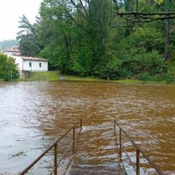 Vysočina pod vodou - silné deště způsobují problémy