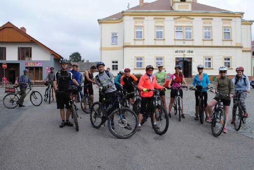 Foto: Cyklovýlet  po krásách území  Královské stezky