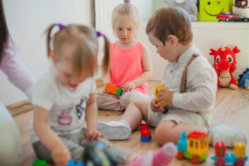 obrázek:Náměšť nad Oslavou chce od ledna 2027 sloučit dvě mateřské školy. Rozhodnou zastupitelé