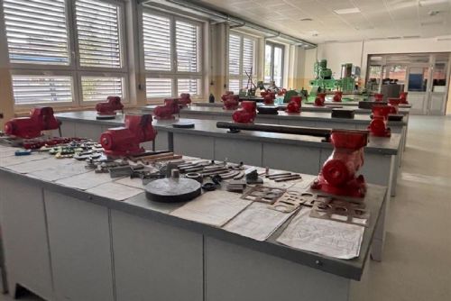 obrázek:V Chotěboři otevřeli nové dílny za 72,37 milionu Kč. Moderní zázemí získalo 380 studentů
