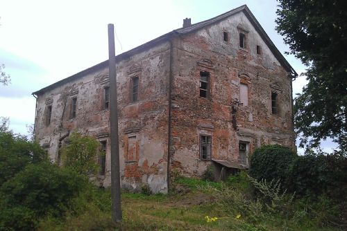 Foto: Zámek ve Smilově vlastnili přední šlechtici, po únoru 1948 zchátral