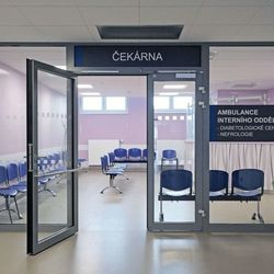 Chřipkový nápor na Vysočině, nemocnice omezují návštěvy