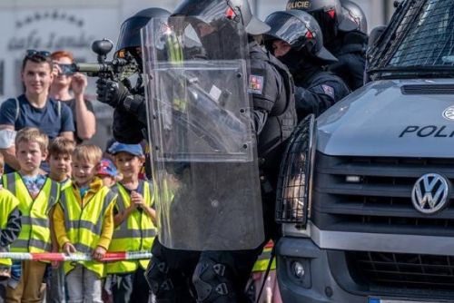obrázek:Jihlava nabídne Bezpečný život na Vysočině. Policie představí techniku i Ferrari