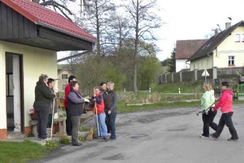 Obrázek - Účastníci akce Čistá Vysočina v Rozsochatci