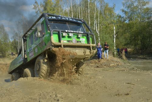Foto: Soutěž Truck trial ukončí sezonu 2021 v Pístově u Jihlavy  