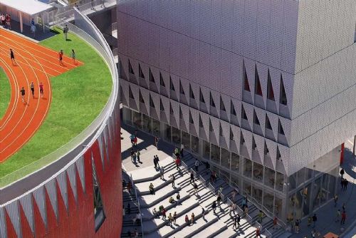 obrázek:Jihlava otevírá běžecký ovál na střeše Horácké arény