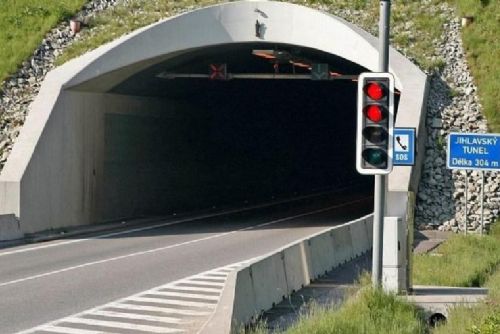 obrázek:Jihlavský tunel uzavřen na 30 hodin kvůli pravidelné údržbě