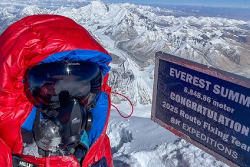 Foto: Karel Abraham pokořil Mount Everest za 12 dní!