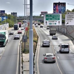 Na Kbelské začíná rozsáhlá rekonstrukce. Řidiče čekají zúžené pruhy i uzavírky nájezdů