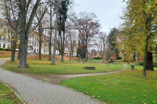 obrázek:Obnova zeleně u havlíčkobrodské nemocnice začala, projekt podpoří 1,2 milionu z evropských fondů