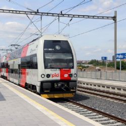 Praha a Středočeský kraj schválily 30letý kontrakt za 165 miliard. České dráhy zajistí provoz nových dvoupatrových vlaků