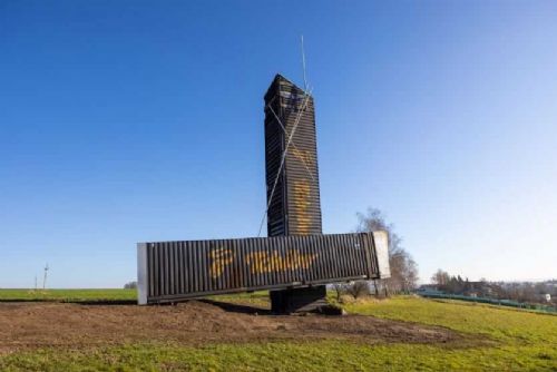 obrázek:VýhledNa: originální vyhlídka z lodních kontejnerů v Lánech u Litomyšle