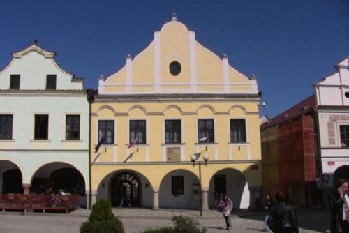 obrázek:Pelhřimov navyšuje investice na 528 milionů, prioritou zimní stadion a centrum