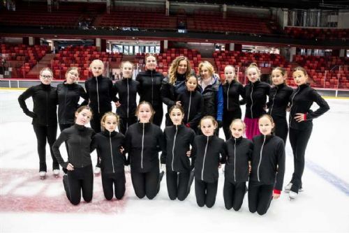 obrázek:Ranní tréninky synchronizovaného krasobruslení startují v Horácké aréně