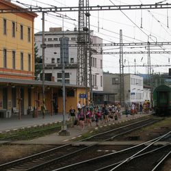 Vlaky se vracejí do Jihlavy–město, zatím na provizorní nádraží