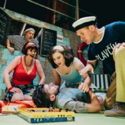 Vyprodaná premiéra Jak utopit dr. Mráčka v Horáckém divadle