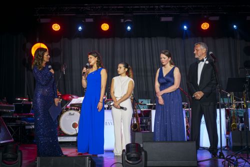 obrázek:Když firma spojí své výročí s konkrétní pomocí. Díky IP Polná najde sedm dětí hostitele