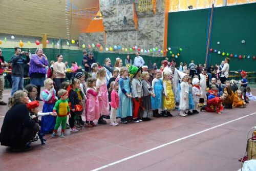 Foto: Karneval s hrotovickými Andílky